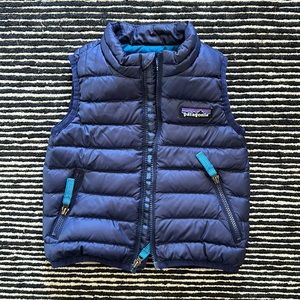 Patagonia navy vest 6-12 months